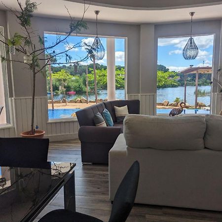 Casa Orilla El Lago Кордова Экстерьер фото